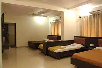 Hotel Sai Tara Inn, Shirdi 4
